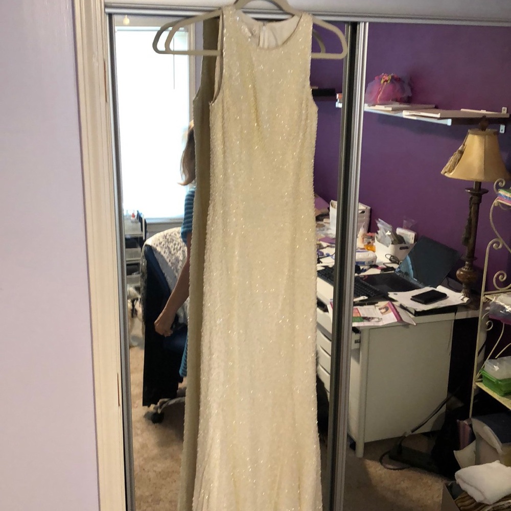 Pearled and beaded formal dress - Picture 1 of 7
